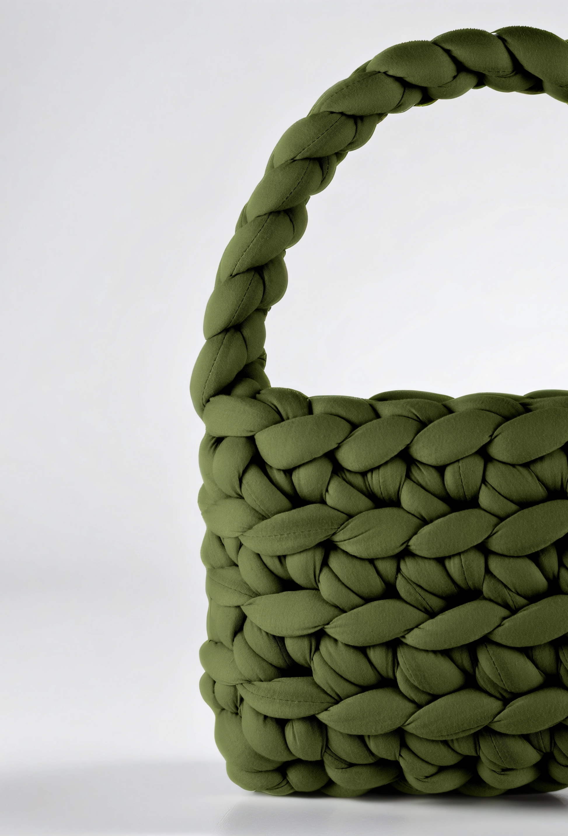 Green color Chunky bag baguette-shaped closed up half of the bag